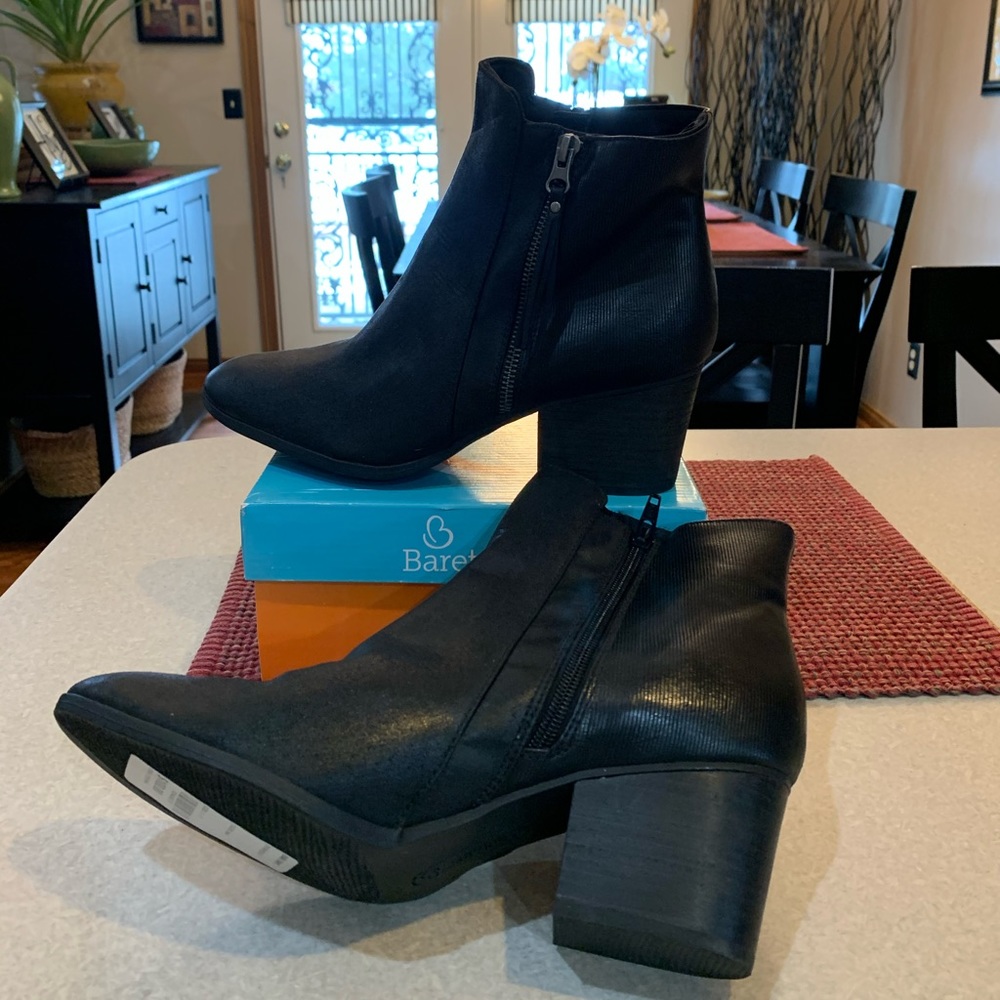 Baretraps Black Ankle Boots booties brand new, size 11.